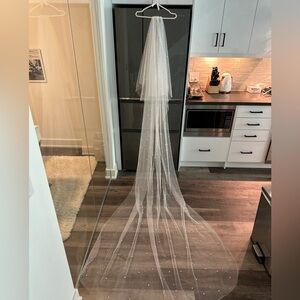 IVORY CATHEDRAL PEARL WEDDING VEIL WITH BLUSHER